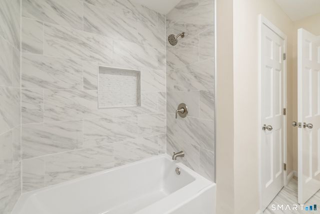 6 El Toro Drive, Bristol, CT 06010