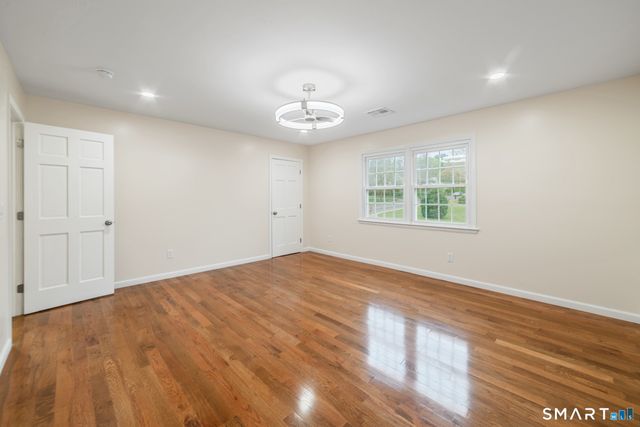 6 El Toro Drive, Bristol, CT 06010