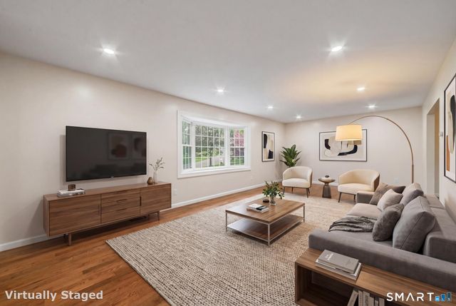 6 El Toro Drive, Bristol, CT 06010