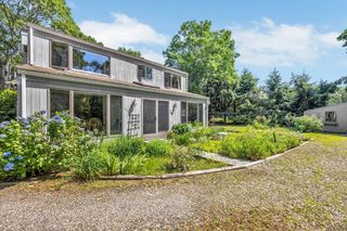 621 Locustfield Rd, Falmouth, MA 02536