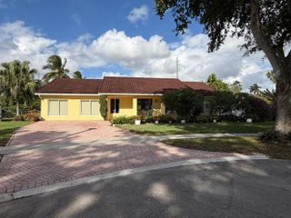 8619 SW 51st Street, Cooper City, FL 33328