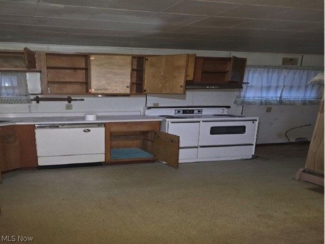 453 S Front Avenue, Middleport, OH 45760