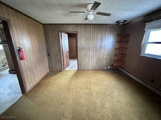 453 S Front Avenue, Middleport, OH 45760