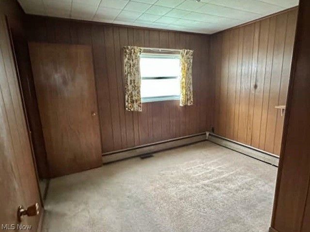 453 S Front Avenue, Middleport, OH 45760