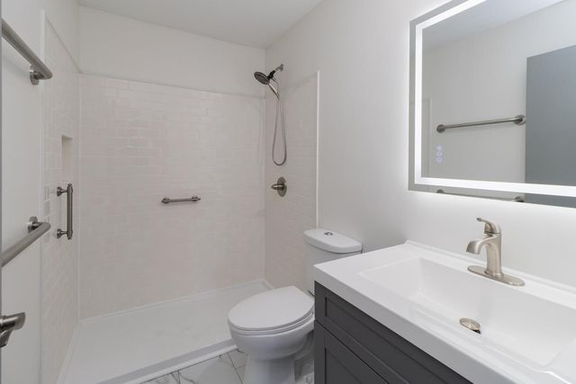 4575 W 80th Street Circle 116, Bloomington, MN 55437