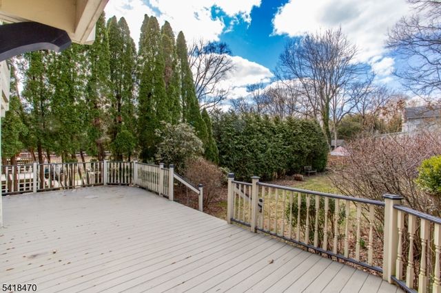 9 Bridge St, Stockton Boro, NJ 08559