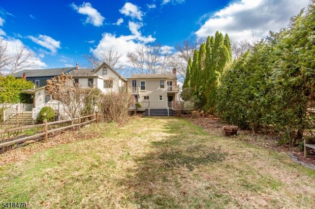 9 Bridge St, Stockton Boro, NJ 08559