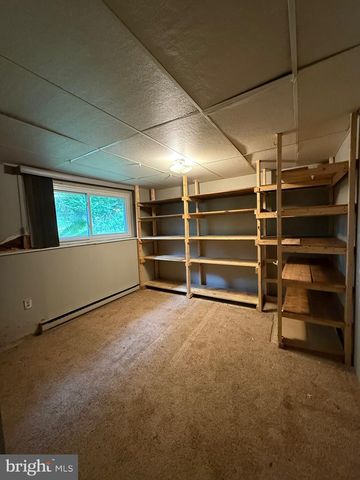 908 DERBYSHIRE AVE, Mechanicsburg, PA 17055