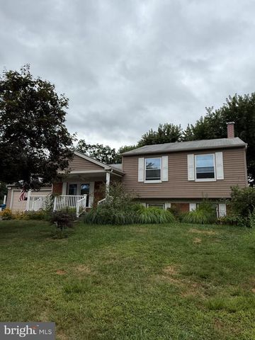 908 DERBYSHIRE AVE, Mechanicsburg, PA 17055