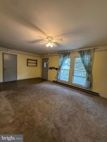 908 DERBYSHIRE AVE, Mechanicsburg, PA 17055