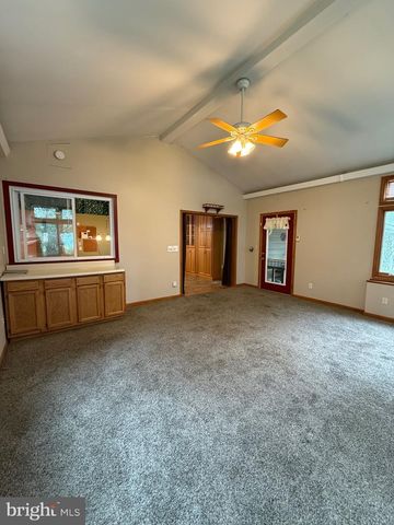 908 DERBYSHIRE AVE, Mechanicsburg, PA 17055