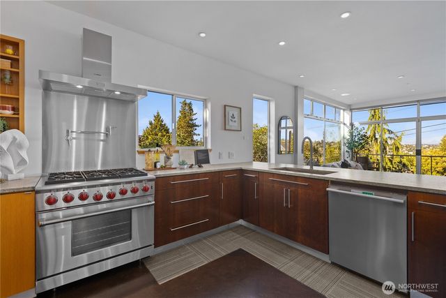 3451 10th Avenue W, Seattle, WA 98119