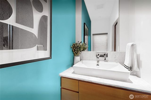 3451 10th Avenue W, Seattle, WA 98119