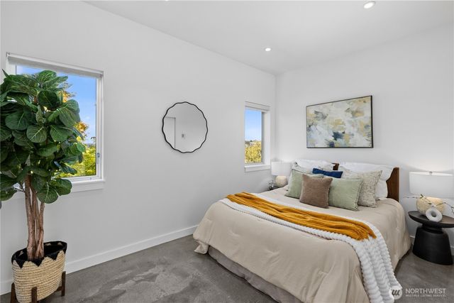 3451 10th Avenue W, Seattle, WA 98119