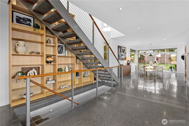 3451 10th Avenue W, Seattle, WA 98119