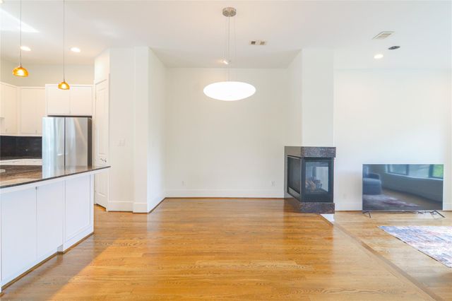 1110 Autrey Street C, Houston, TX 77006