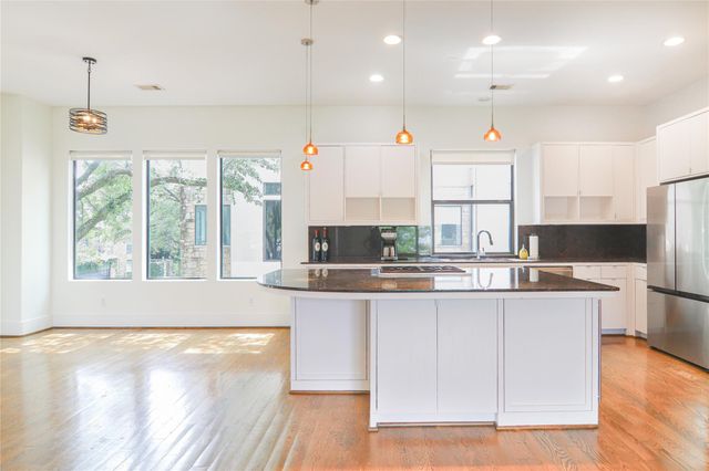 1110 Autrey Street C, Houston, TX 77006