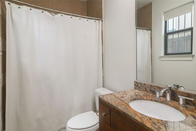 1110 Autrey Street C, Houston, TX 77006