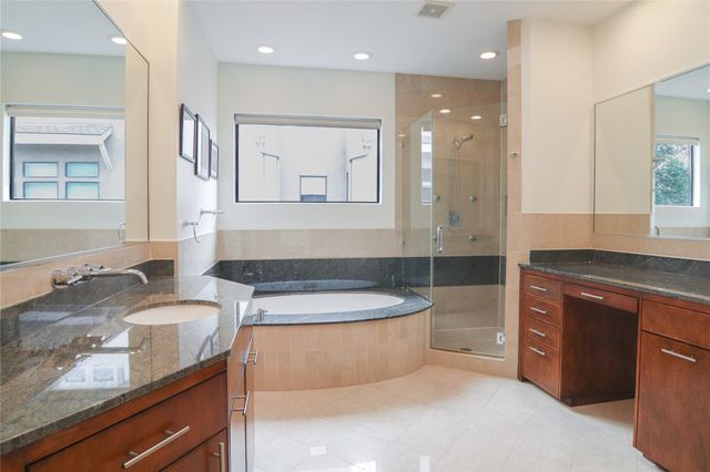 1110 Autrey Street C, Houston, TX 77006