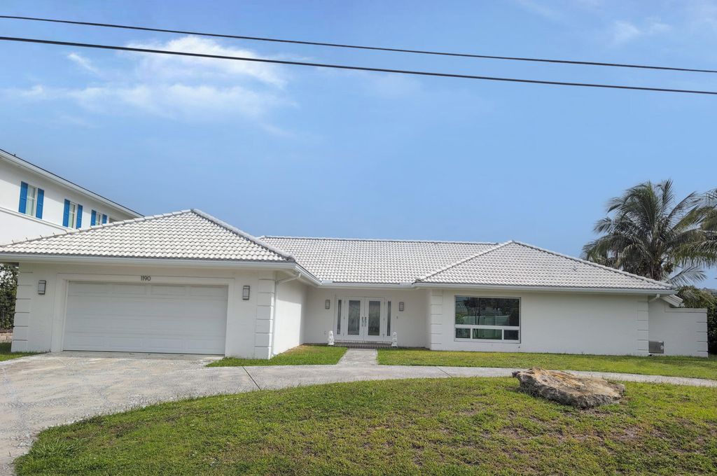 1190 Bimini Lane, Riviera Beach, FL 33404