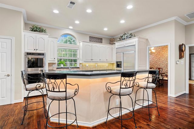 1718 Wanda Way, Arlington, TX 76001