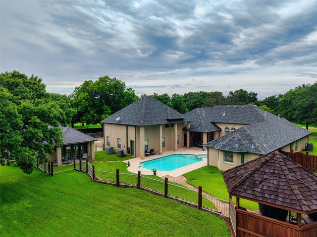1718 Wanda Way, Arlington, TX 76001