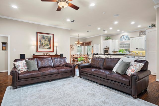 1718 Wanda Way, Arlington, TX 76001