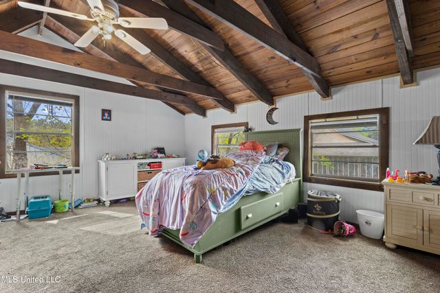 3124 Sea Bass Road, Gautier, MS 39553