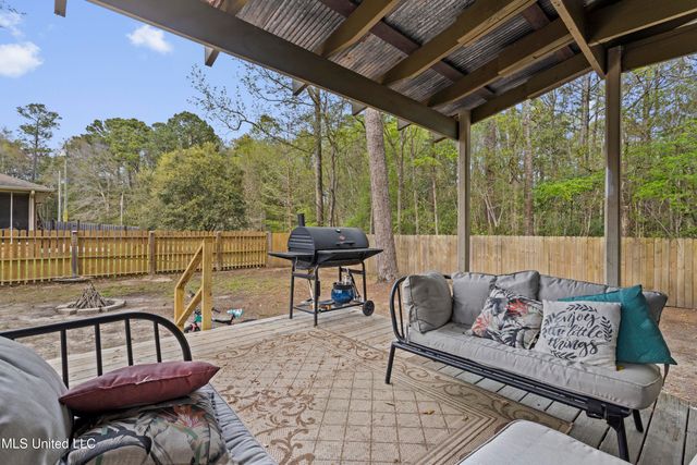 3124 Sea Bass Road, Gautier, MS 39553