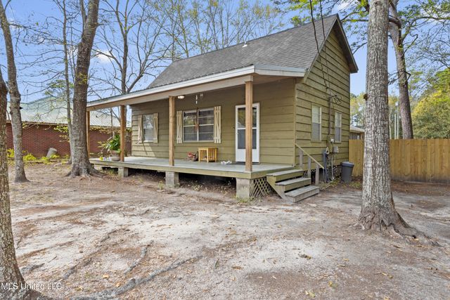 3124 Sea Bass Road, Gautier, MS 39553