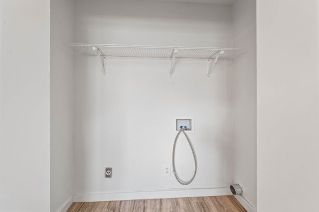 600 Circleview Drive N, Hurst, TX 76054