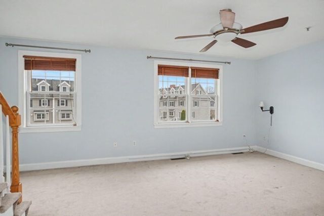 1975 Middlesex St 10, Lowell, MA 01851