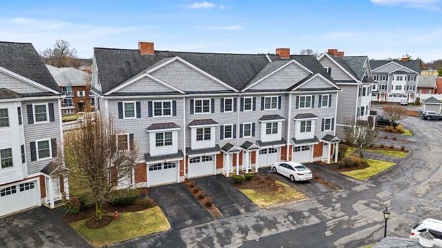 1975 Middlesex St 10, Lowell, MA 01851