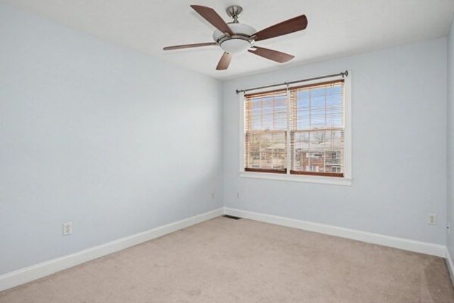 1975 Middlesex St 10, Lowell, MA 01851