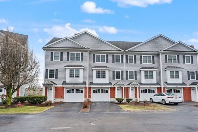 1975 Middlesex St 10, Lowell, MA 01851