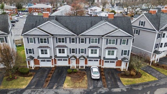 1975 Middlesex St 10, Lowell, MA 01851