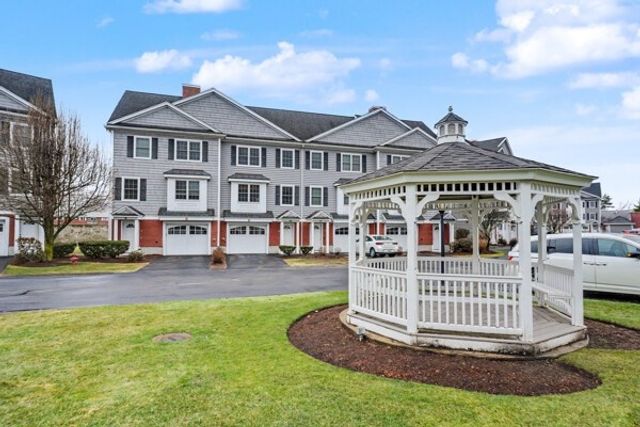 1975 Middlesex St 10, Lowell, MA 01851