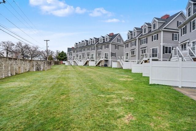 1975 Middlesex St 10, Lowell, MA 01851