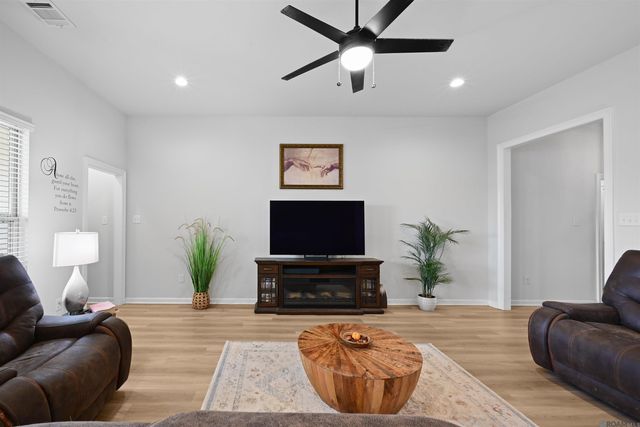 23395 Cinder Dr, Denham Springs, LA 70726