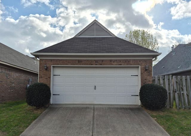 1555 WYYNE GROVE RD, Cordova, TN 38016