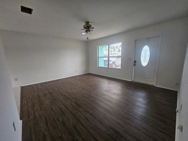 2162 SE Rainier Road, Port St Lucie, FL 34953