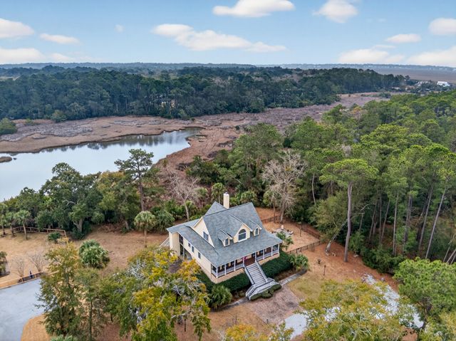 8970 Palmetto Road, Edisto Island, SC 29438