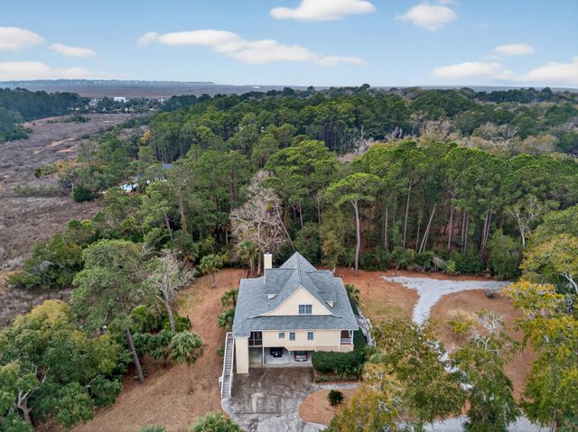 8970 Palmetto Road, Edisto Island, SC 29438