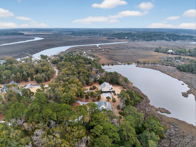 8970 Palmetto Road, Edisto Island, SC 29438