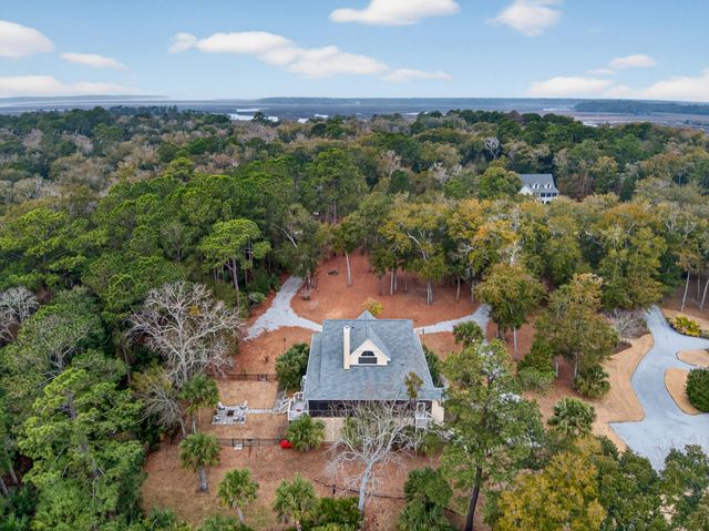 8970 Palmetto Road, Edisto Island, SC 29438