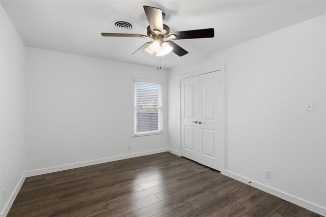 2402 Little John LN, Austin, TX 78704