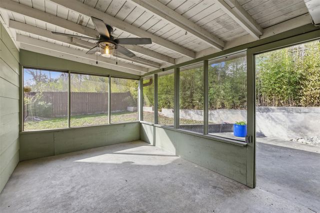 2402 Little John LN, Austin, TX 78704