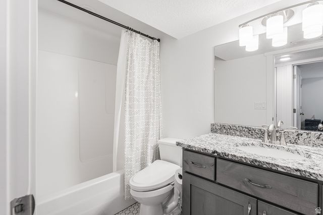 313 E OLD MAPLE RD, South Weber, UT 84405