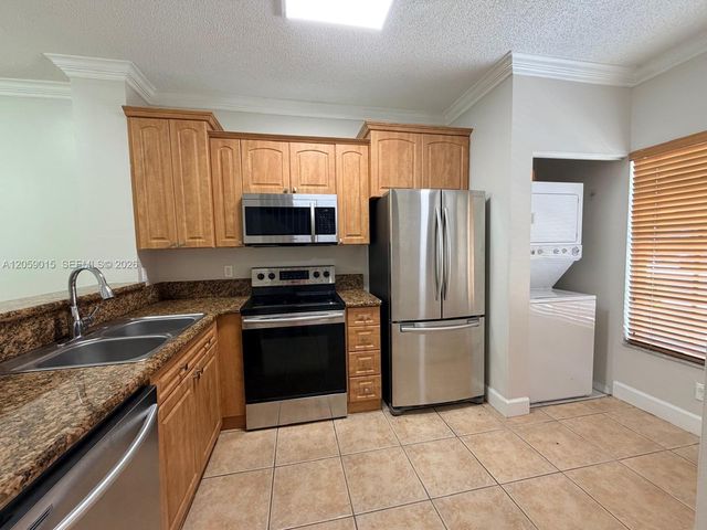752 SW 122nd Terrace, Pembroke Pines, FL 33025