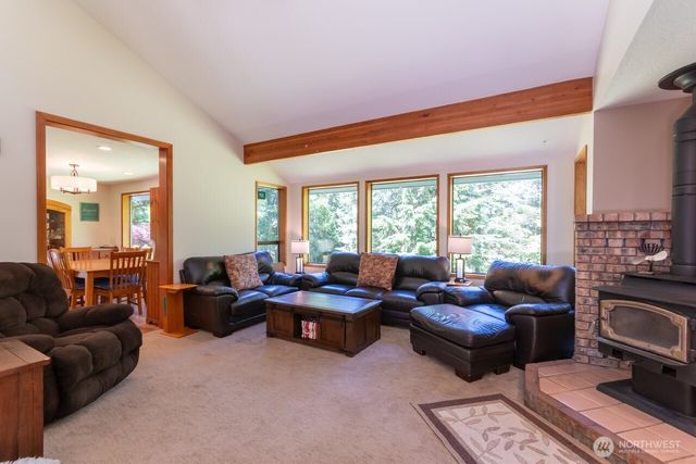 492 Walkabout Way, Port Angeles, WA 98363